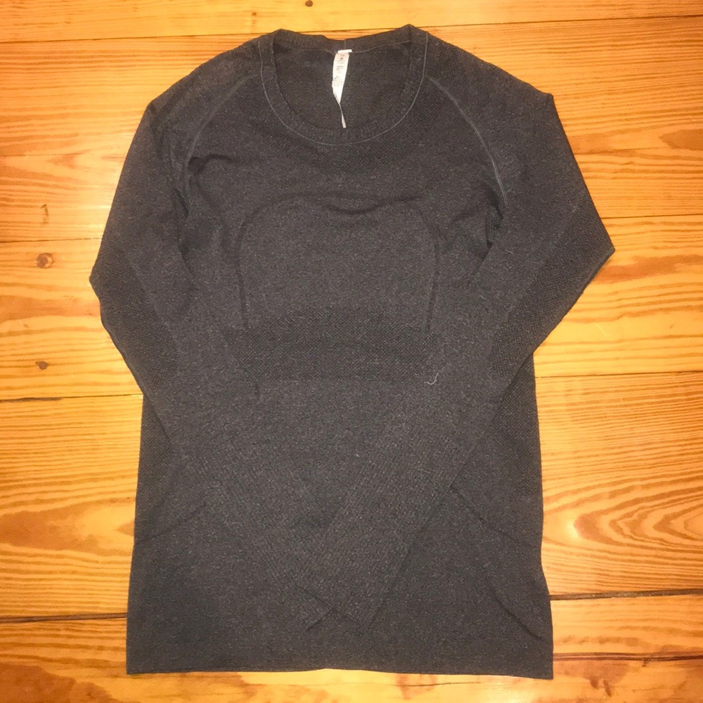 Lululemon swiftly tech long sleeve shirt